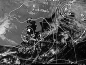 ひまわり6号可視画像・天気図合成 2013年10月27日12時JST