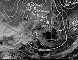 ひまわり7号可視画像・天気図合成 2014年12月10日12時JST