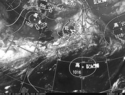 ひまわり8号赤外線画像＆天気図合成 2016年7月2日12時JST