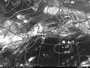 ひまわり8号赤外線画像＆天気図合成 2016年7月3日12時JST