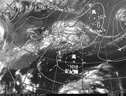 ひまわり8号赤外線画像＆天気図合成 2016年7月5日12時JST