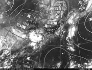 ひまわり8号赤外線画像＆天気図合成 2016年8月3日12時JST