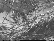 ひまわり8号可視画像＆天気図合成 2016年11月1日12時JST